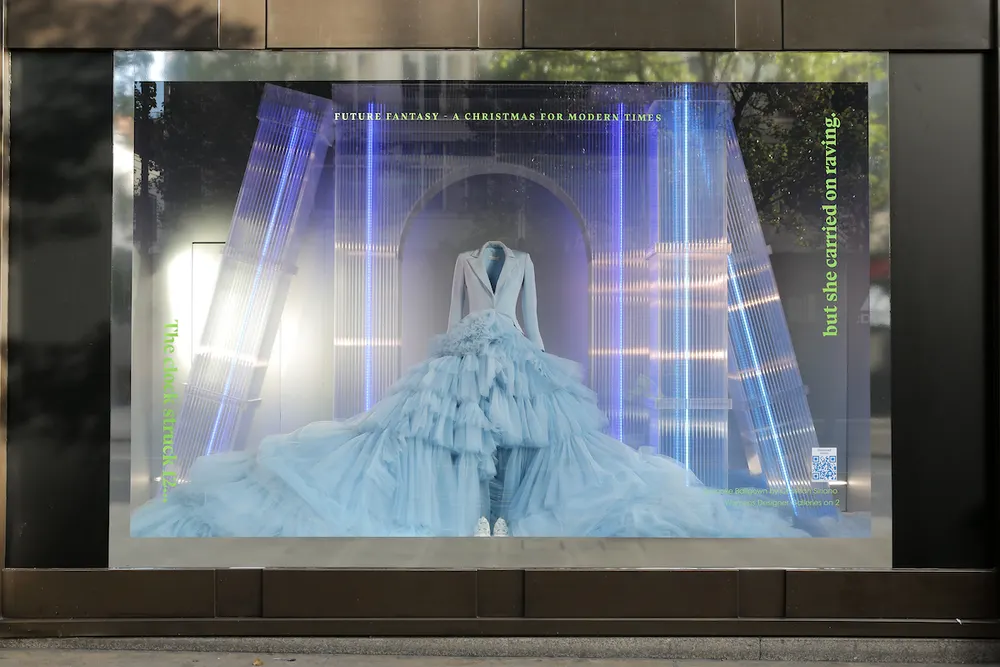 Custom Window Display Service